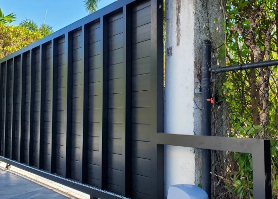 Sliding Gate Operator Installation in Miami: Design, Safety, and Service