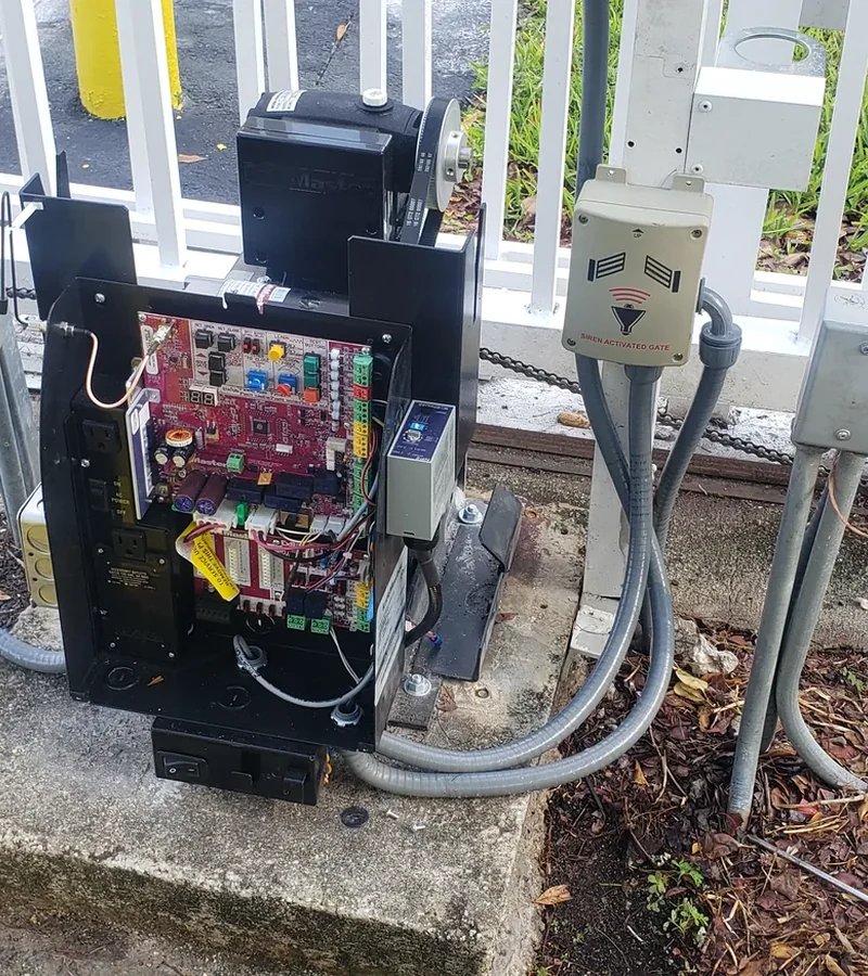 Commercial Gate Access Control in Miami: Barriers, Readers, and Integration