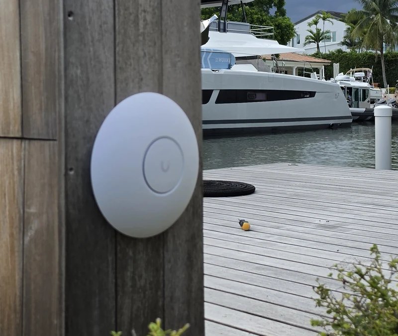 Outdoor Wi-Fi Installation in Miami: Coverage for Patios and Docks