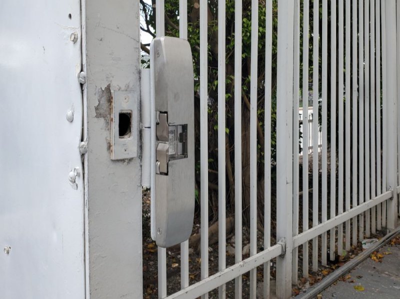 Electric Strike Pedestrian Gate