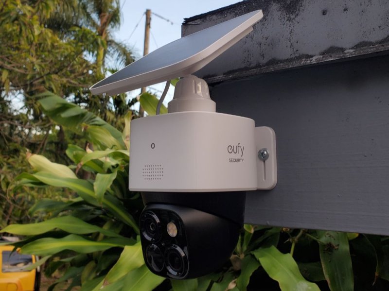 Eufy Wireless PTZ Security Camera