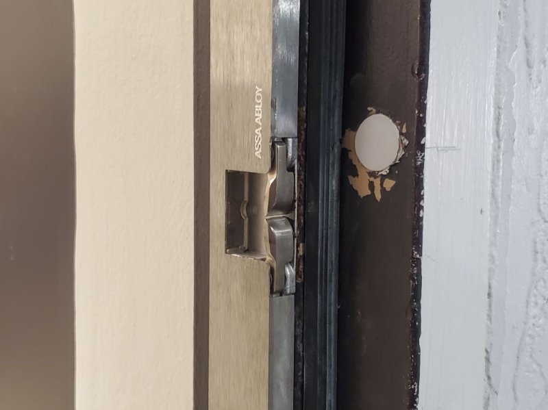 Door Strike Surface Mounted