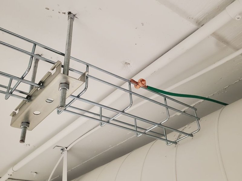 Grounded Cable Tray