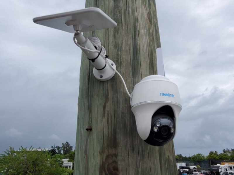 Solar PTZ Camera on a Light Pole