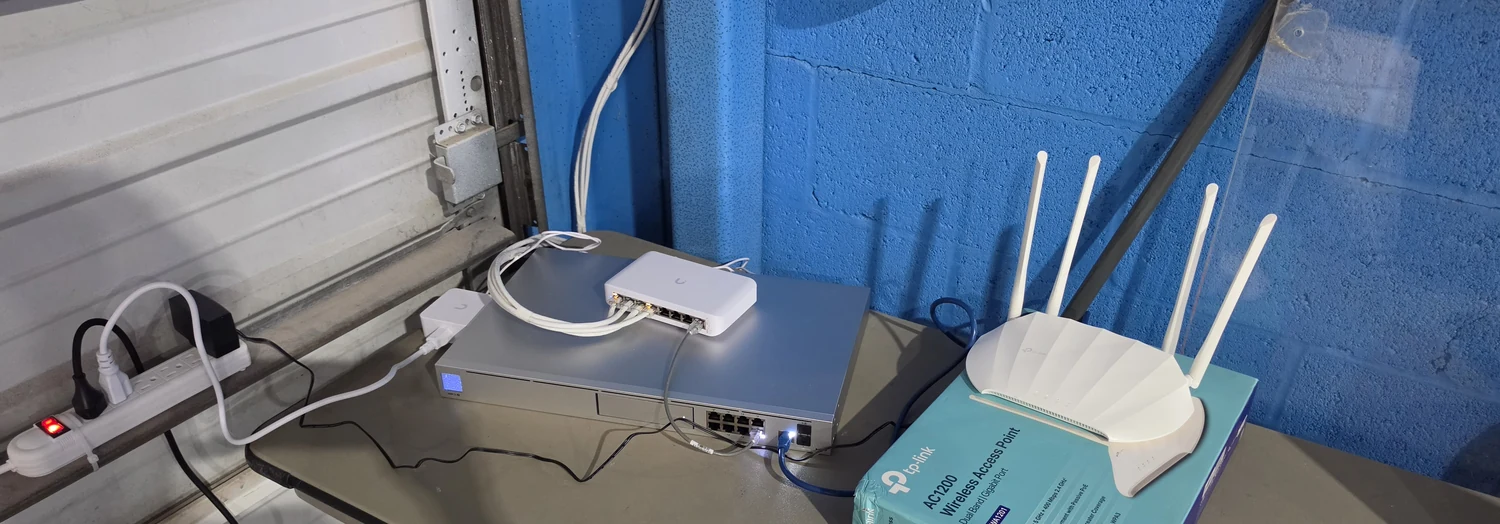 Router and network connections during service preparation
